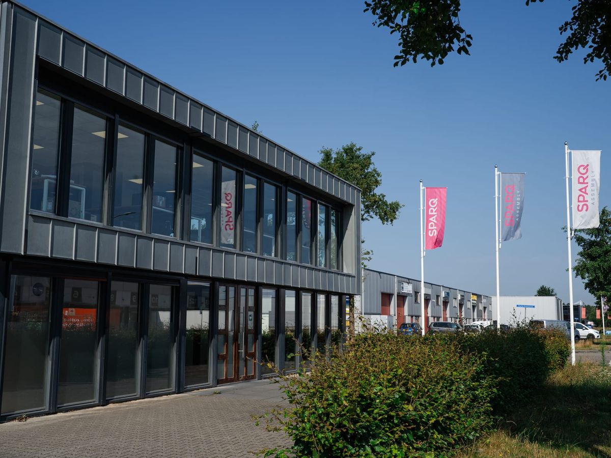 Het pand van SPARQ Assembly aan de James Cookstraat in Emmen